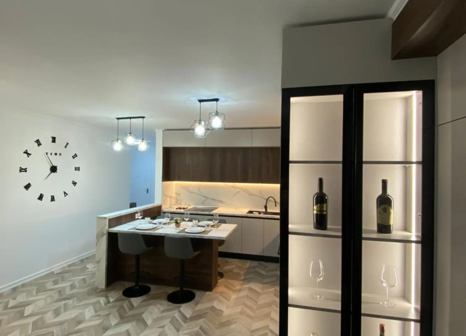 Erlaiden Apartment Шкодер