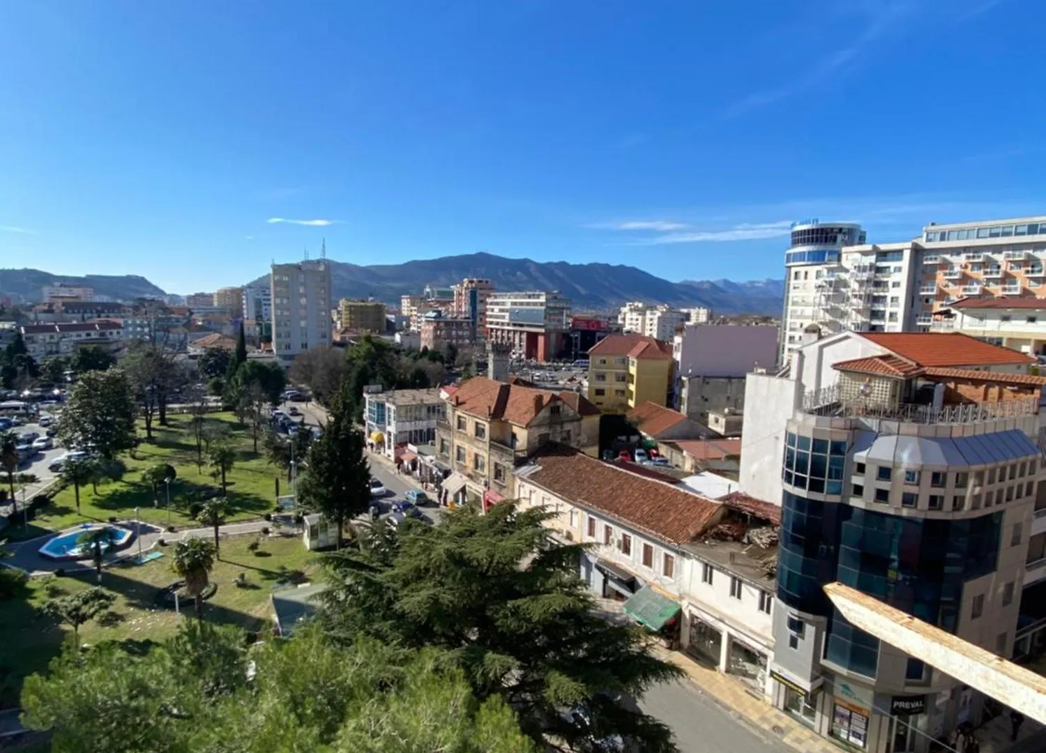 Erlaiden Apartment Шкодер